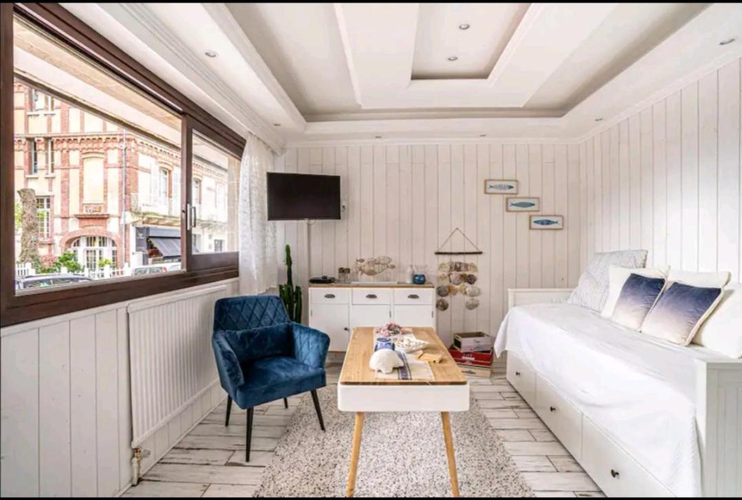 Deauville : Magnifique Studio En Face Du Casino ! Екстериор снимка